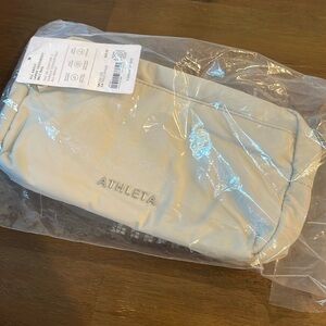 Athleta All About LARGE Crossbody Belt Bag oyster grey nwt new $55 crossbody